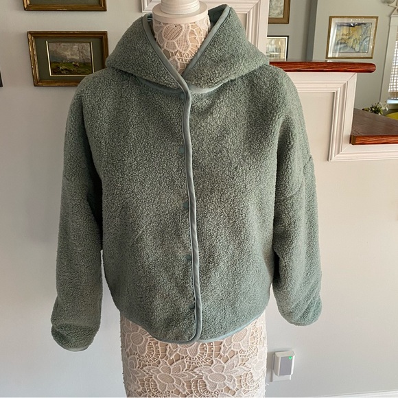 Anthropologie Jackets & Blazers - SATURDAY SUNDAY X Anthropologie Leona Reversible Sherpa Jacket XS
